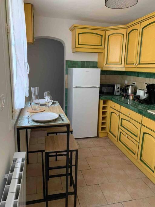Appartement Avec Cours Gien Exteriör bild